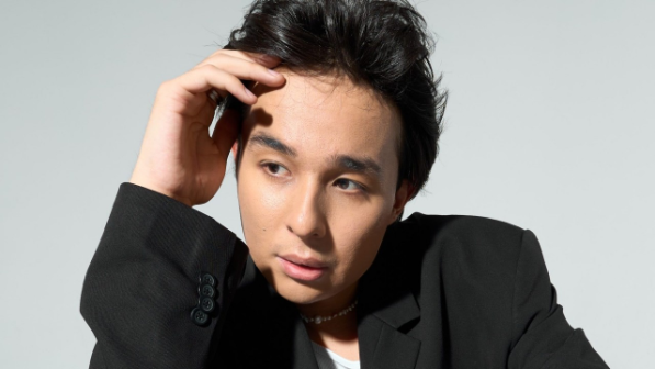 Мирас Жүгінісов такси жүргізушілерден ұялып жүр