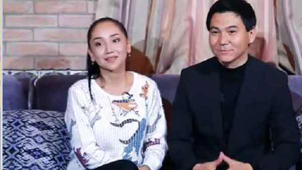 Әзілкеш Абай Аязбаев әйелінің көз жасын қасықтап жинады