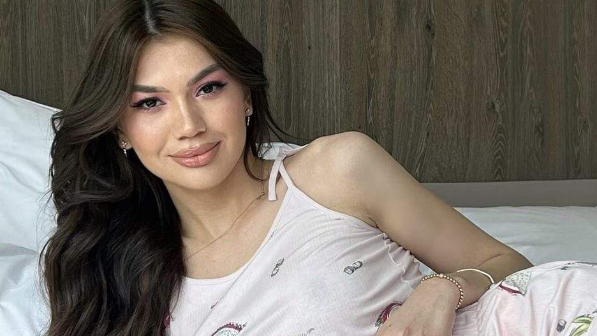 Қазақстандық трансгендер Никонет жүкті екенін мәлімдеді