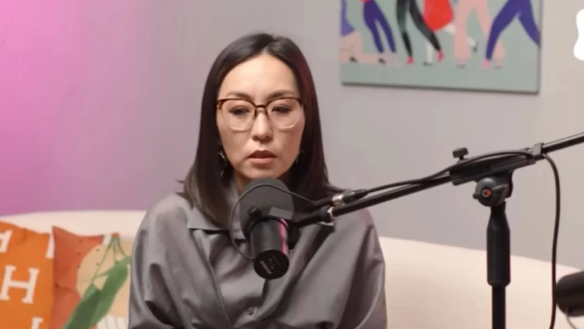 "Өлікпен өмір сүрген әйел мұғалім болып мектепте жүрген" деген журналист сұмдық жағдайды жайып салды