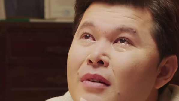 Әкесін жоқтаған Ернар Айдар оқырмандарын жылатты