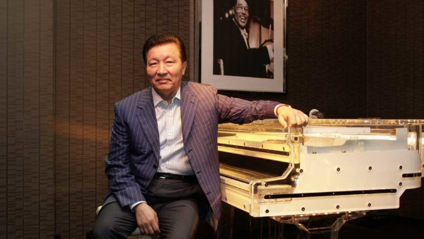 "Баянға деген махаббаты" туралы сырт шерткен Төлеген Мұхамеджанов жан сырын ақтарды