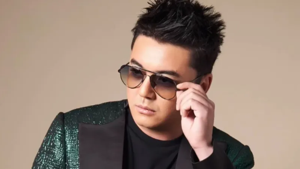 "Суық хабар естіп есеңгіреп қалдым" деген Алмас Кішкенбаев бұл жыл өзіне өте ауыр болғанын айтты