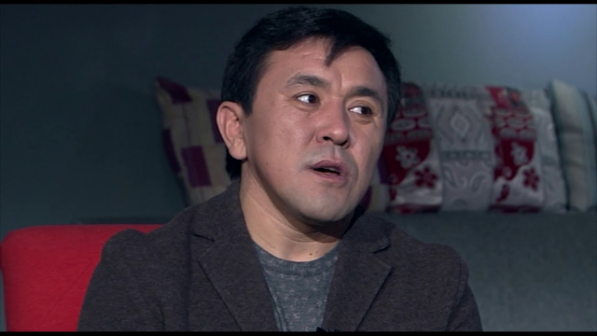 Әнші Заттыбек ағасына сыйлық жасап, жылатып қойды