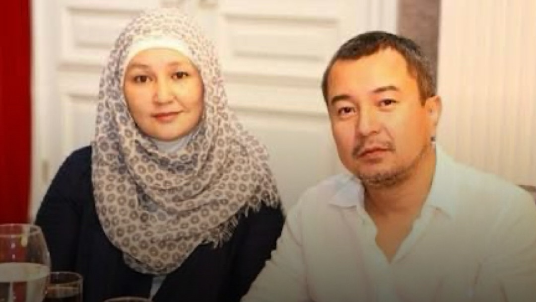 Лесбиан екенін айтқан Ақан Сатаевтың экс әйелі бұл қадамға қалай барғанын да айтты