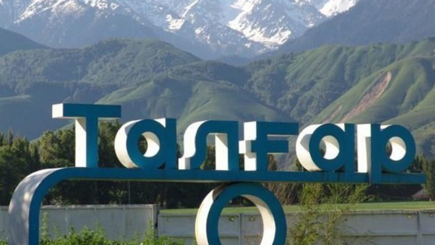 Тағы бір еркек өз әйелін пышақтап өлтірді