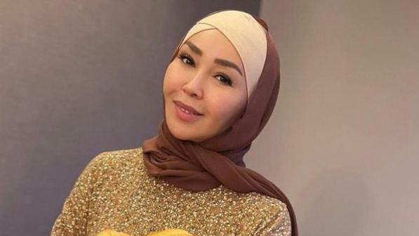 "Бет-аузым ісіп, шашым жалбырап жатырмын" деген коуч ағынан жарылды