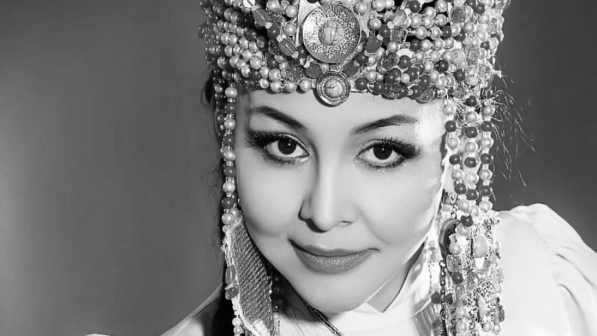 Танымал әнші Гүлзира Бөкейхан өмірден өтті  