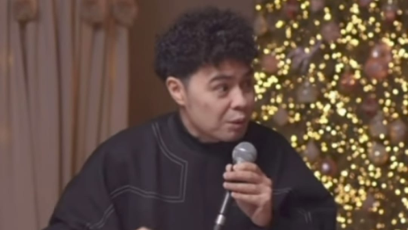 "Астымда кемпір жатыр, мен қыздың мойнынан иіскемек болып..." деген Дархан Оспановқа жұрт "ужас, мал!"деді