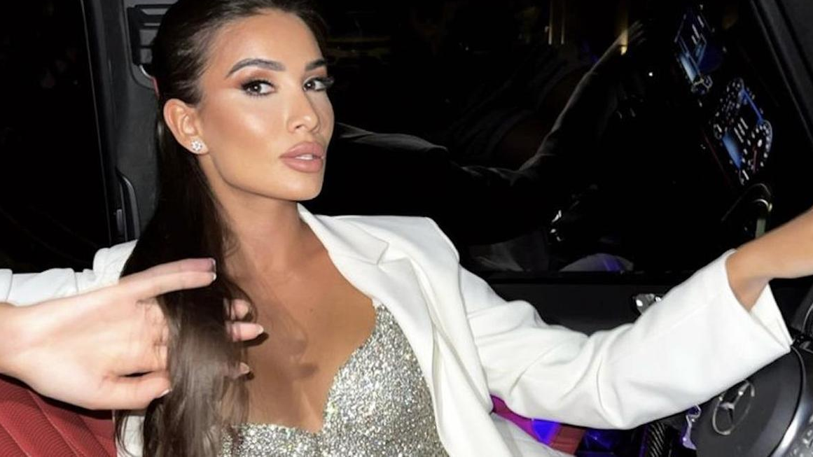 "Тоқал болсаң, айына 42,6 млн теңге берем": Блогер өзіне жасалған ұсыныс туралы жайып салды