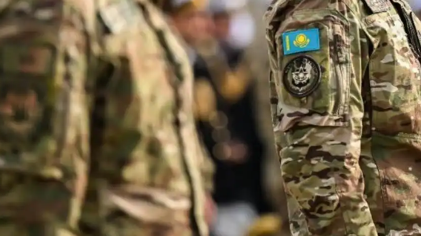 Әскердегі сарбаз өзін атып өлтірді