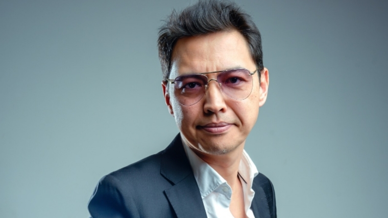 "Сара Алпысқызымен биледім" деген әнші Назарбаевтың дискотекасы туралы айтып берді