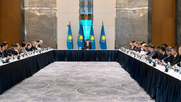 Бектенов Шетелдік инвесторлар кеңесінің аралық отырысын өткізді