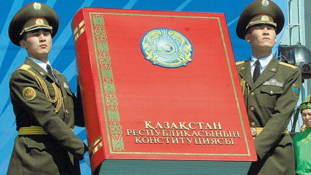 Жаңа Конституция: Қандай азамат енді депутат бола алмайды?