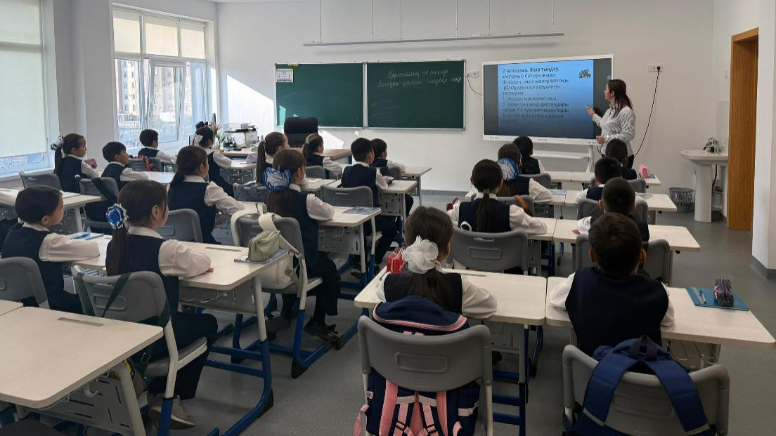 Ұсыныс: "Мектеп директоры білім саласын былықтырмасын десек..."