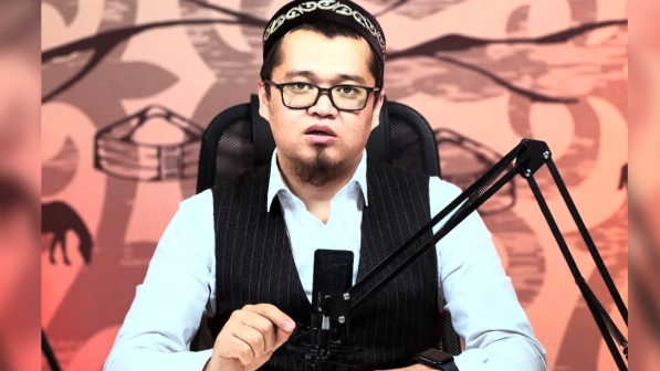 Діндар "отардың тілін ресми деңгейден алып тастау" керегін айтып, үндеу жасады