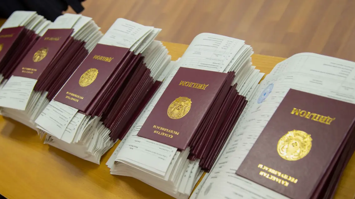 Мұғалімдердің магистрлік дипломы қанша теңгеге сатылып жатыр?