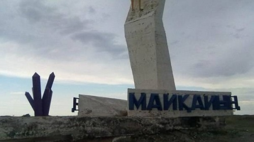 Павлодардағы сұмдық: Кішкентай бала үйдегі екі мәйіттің ортасында өскен