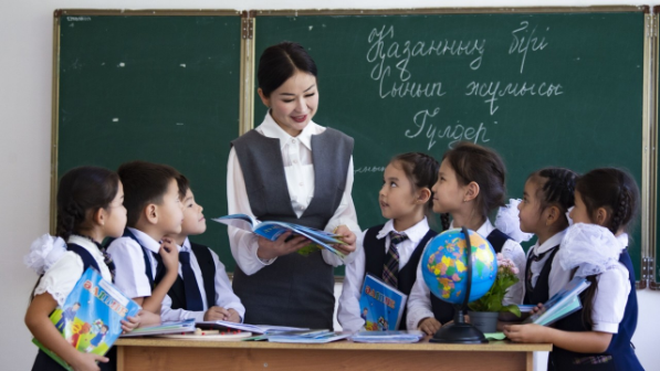 Мұғалімдер өзіне артылған ауыр жүктің бірінен босатылмақ