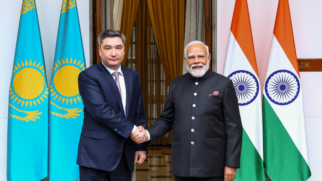 Бектенов Үндістан Премьер-министрі Нарендра Модимен келіссөздер жүргізіп, India AI Impact Summit 2026 саммитіне қатысты