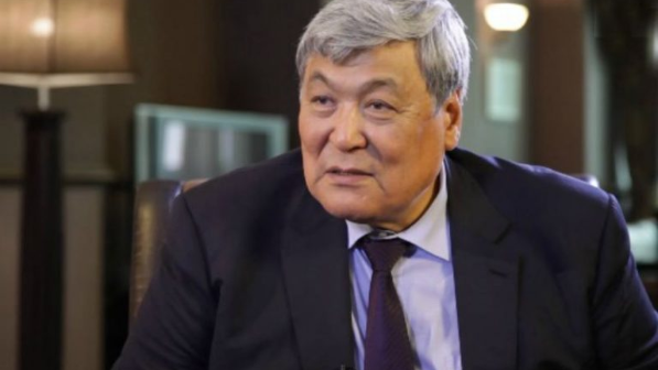 "Қандай ақымақпын!": Тоқтар Әубәкіров заңгер Нағашыбай Шәйкенов туралы жұрт білмейтін нәрсені айтты