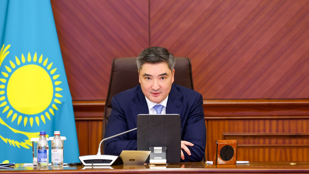 Бектенов Инвестициялық ахуалды жақсарту жөніндегі кеңестің отырысын өткізді