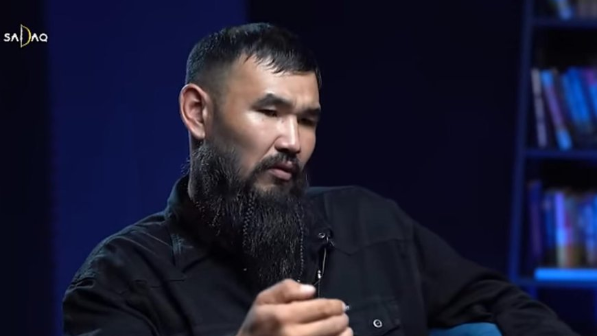 "Бұл - утопия!" деген Бурахан Дақанов дабыл қағып, үндеу жасады