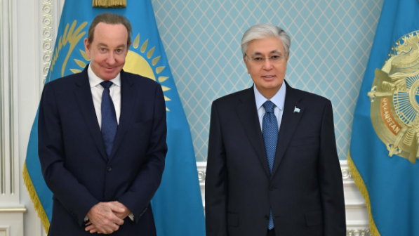 Тоқаев Air Astana компаниясының бас атқарушы директоры Питер Фостерді қабылдады