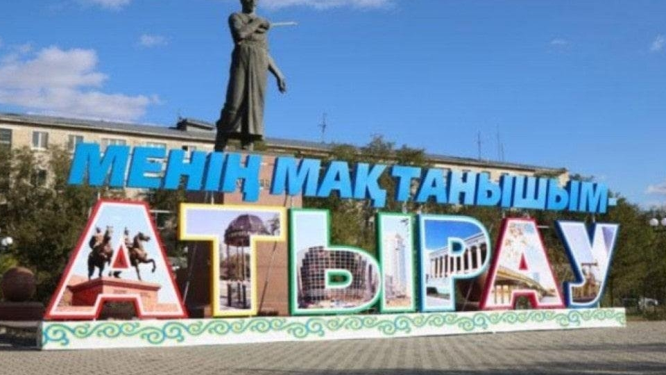 Жігіттер ақылы интимдік қызмет көрсетіп басқаларға қасақана ВИЧ жұқтырған