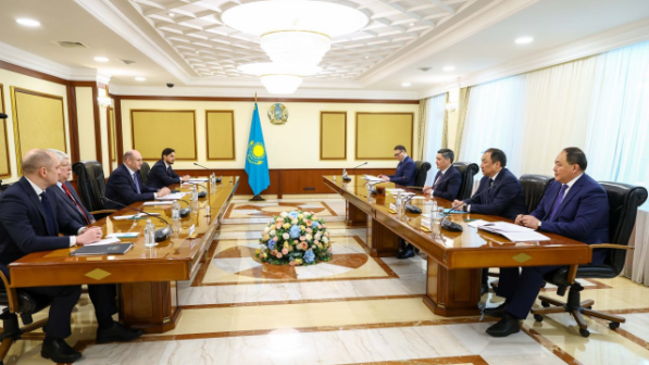  Бектенов Ресей Федерациясының Орынбор облысының губернаторы Евгений Солнцевпен кездесті