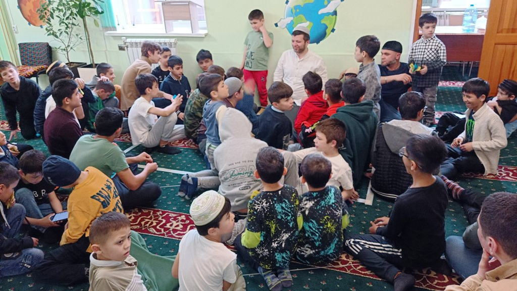 Оқушыларға ораза ұстауға заңмен тыйым салу ұсынылды