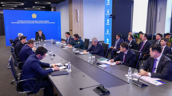 Су тасқынына дайындық: Олжас Бектенов Төтенше жағдайларды жою жөніндегі республикалық жедел штабтың отырысын өткізді