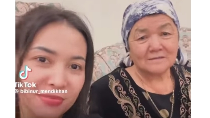 Тұрсынбектің опасыздығы: Қабатовтың анасының қазіргі жағдайы жұрттың жүрегін ауыртты