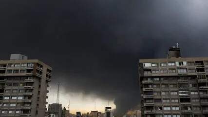 Иранның төбесінен улы, қара жаңбыр жауып, халықтың денсаулығына қауіп төнуде