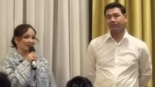 "Қуып кетті": Құдалардың алдында сөйлеген Жазира Байырбекова жұртқа жақпай қалды