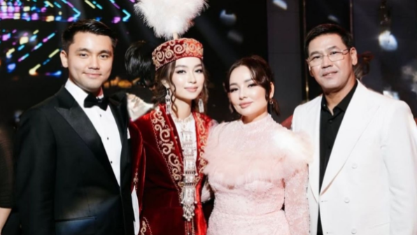 Білдей бір мектеп Жазира мен Жанболатты құда болуларымен құттықтап, масқара болды