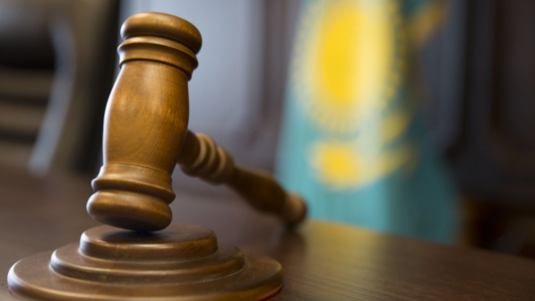 Жүкті әйелдерді жалған жұмысқа орналастырған есепші сотталды