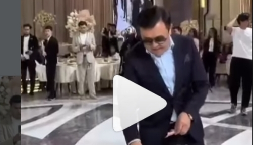 "Ұят-ай!": Беташардағы әнші Заттыбектің әрекеті қызу талқыға түсті