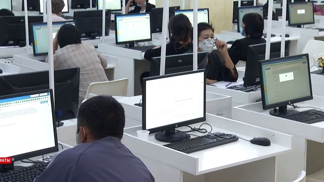 "Ішім күйіп барады": Министрдің жаңалығына наразы педагогтар көбейе бастады