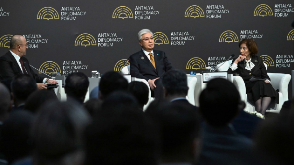 Тоқаев бүгінгі көшбасшылардың бойынан табылуға тиіс қасиеттерге тоқталды