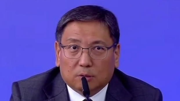 Экс шенеунік Ерболат Досаев бүкіл лауазымынан айырылды