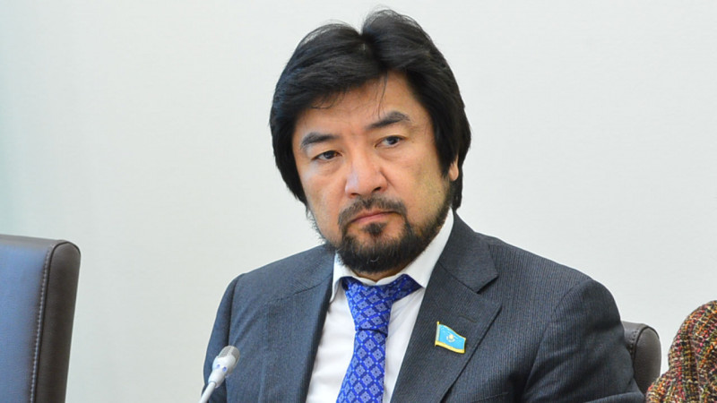 "Сақалы жоқ":  Бекболат Тілеуханның түрі жұртты таңғалдырды