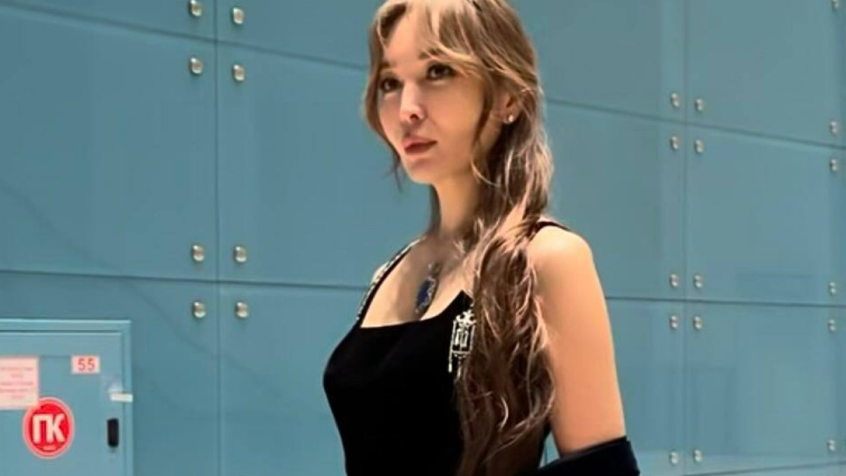 Назарбаевтың тоқалы сұлу мүсінімен жұртты таңғалдырды