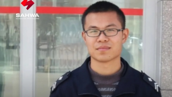 Экс полицей Қытайдағы азапты лагерьдегі бүкіл шындықты жайып салды