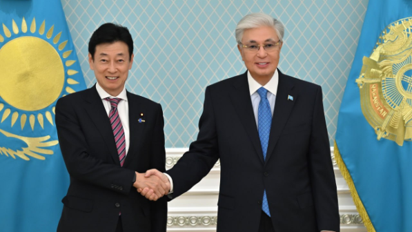 Тоқаев Жапония Парламентінің Қазақстанмен достық лигасының төрағасын қабылдады