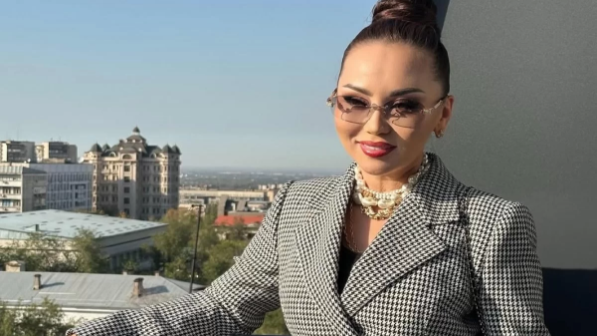 "Хай Гитлер" деген Баян Алагөзова желіде жұртпен қырылды