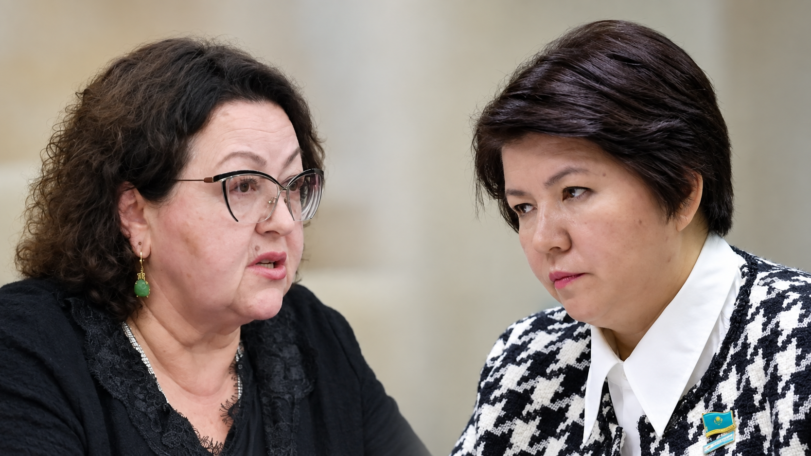 "Олимптен түсіңіз!": Ирина Смирнова Оқу ағарту министріне үндеу жасады