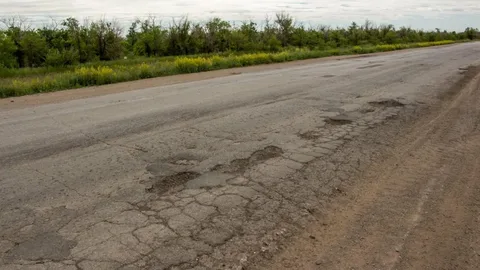 Қазақстанда жолдардың нашар жағдайына байланысты төрт қылмыстық іс тергеліп жатыр