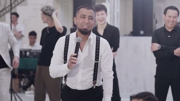 Халалды талап етуші "Супер тамада" тағы бір харам тірлікпен күдікке ілінді