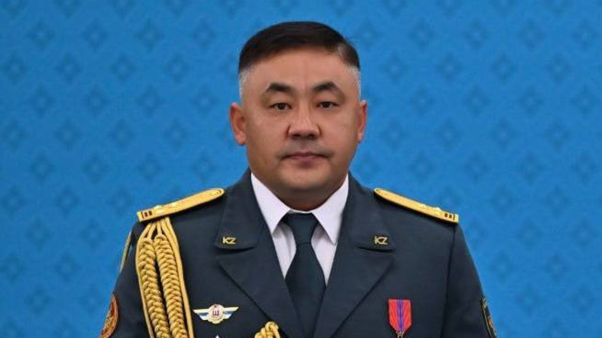«Жаңа Қорғаныс министрі неге дәл осы адам?»: Журналист кадрлық таңдаудың логикасын түсіндірді